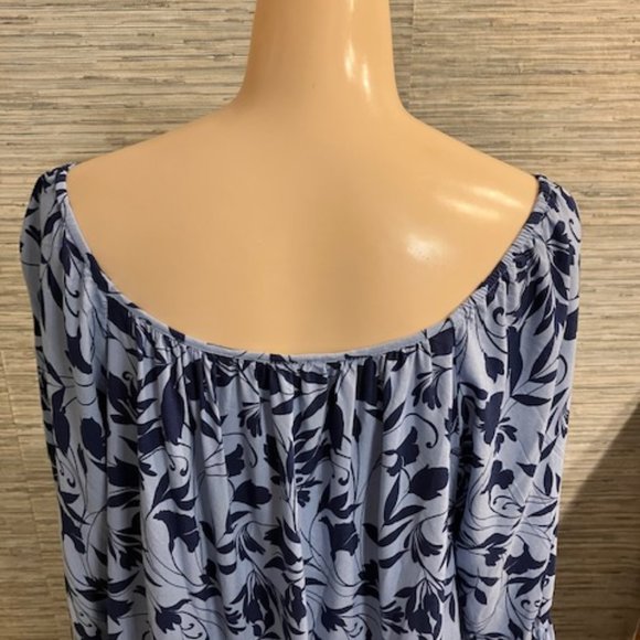 NEW DIRECTIONS-Size XL (14/16) Blue Floral Peasant Top-Bell Sleeve- Off Shoulder - Picture 3 of 12